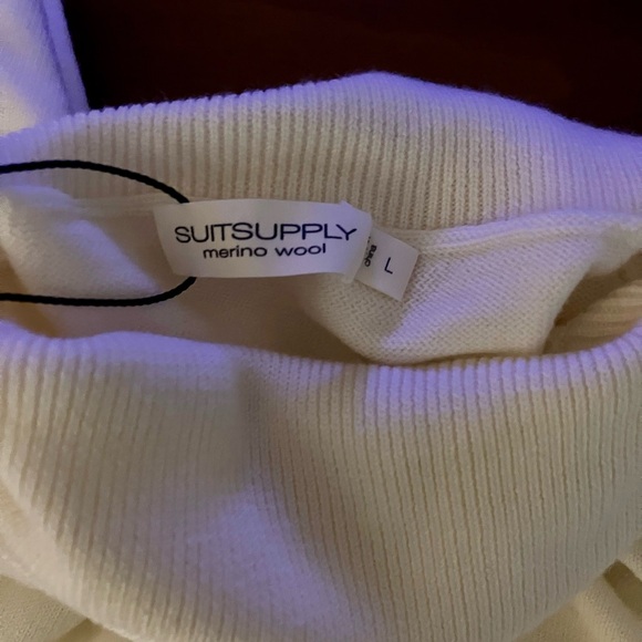 Men's Suitsupply Merino Wool Turtleneck Sweater NWT - Picture 2 of 3